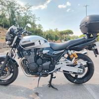 Piastra e bauletto  kappa xjr 1300