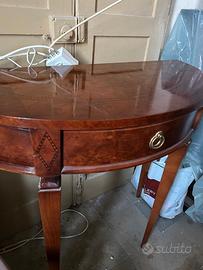 Tavolo a mezza luna