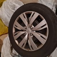 2 set copricerchi + cerchi e gomme Peugeot 208