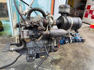 Motore Perkins 404D - 22T