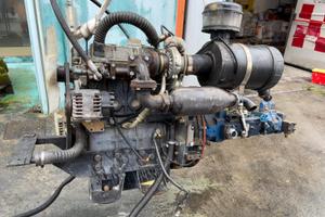 Motore Perkins 404D - 22T