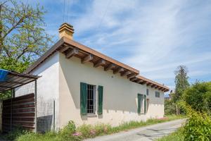 Casolare con giardino