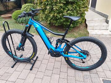 Mountain bike giant