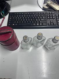 Tris di fiaschetti da whisky in vetro con custodia