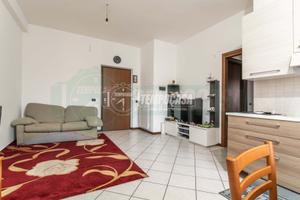 3 locali con box e cantina