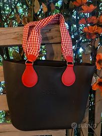 Borsa O Bag manico rosso