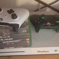 xbox one 1TB +8giochi (ufc 2 ,FC24, GTA V incluso)