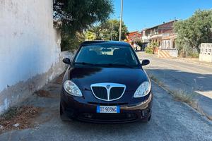 lancia ypsilon perfetta in tutto 