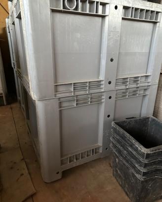 Bins in plastica 600 litri