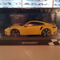 PORSCHE 911 TURBO S 2020