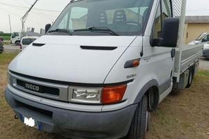 IVECO DAILY cassone fisso