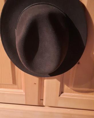 cappello lana Marlboro 