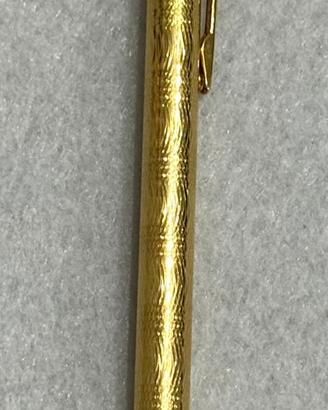Penna laminata oro