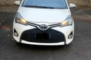 Toyota yaris 2014
