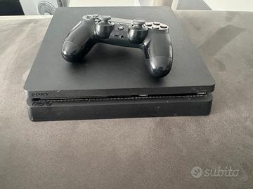 Playstation 4 slim
