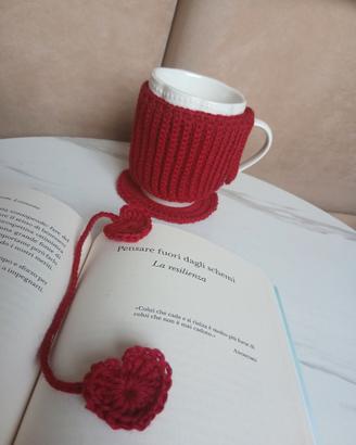 Tazza con copritazza, sottotazza e segnalibro ad u