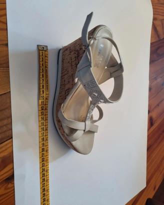 ZEPPE DONNA IN SUGHERO BIANCHE