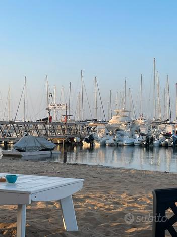 Bar ristorante porto turistico di Marzamemi