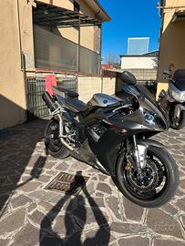 Yamaha R1 2002
