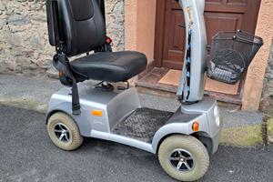 scooter electryco per anziani 