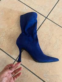 Stivaletto scamosciato viola nr 36