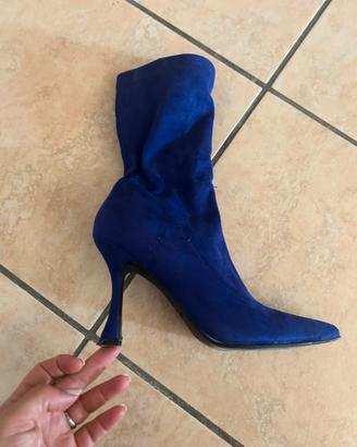 Stivaletto scamosciato viola nr 36
