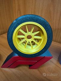 Formula 1 Tributo stampato in 3D con tre cerchi
