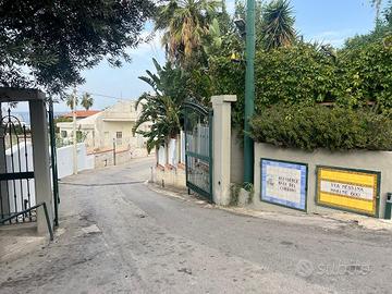 Villa MQ.390 con ampio giardino Via MESSINA MARINE