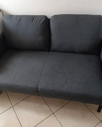 Divano 2 posti Glostad IKEA – compatto e moderno