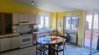 stanza singola in villa indipendente