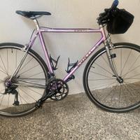 Bici con telaio intrecciato Conti