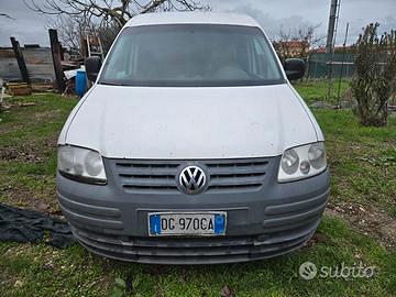 Volkswagen Caddy benzina metano
