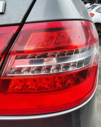 MERCEDES-BENZ E220 ANNO 2010 - STOP POSTERIORE DES