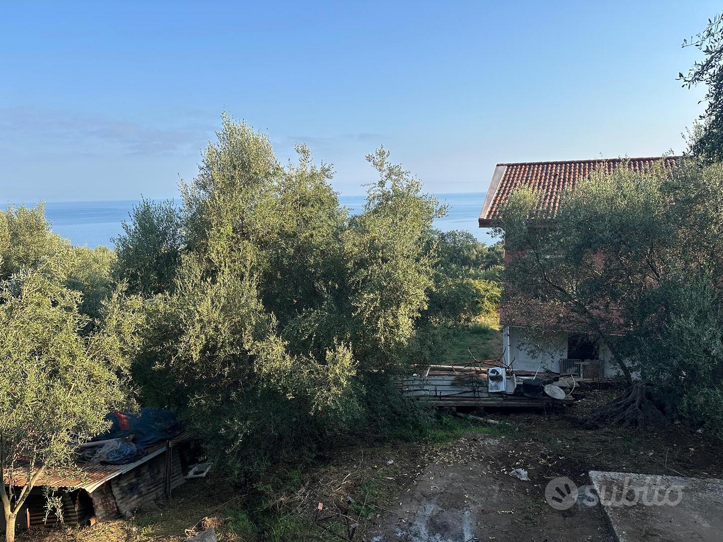 Terreno con fabbricato - Vista 2