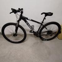 Mtb Trek total black