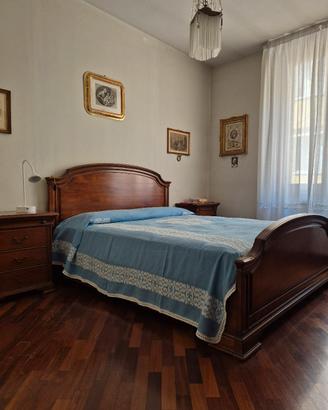 Camera da ketto in legno massello