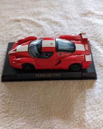Modellino su base Ferrari FXX,senza scatola,usato