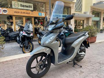 Honda Vision 110 -23