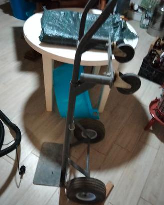 Carrello a mano