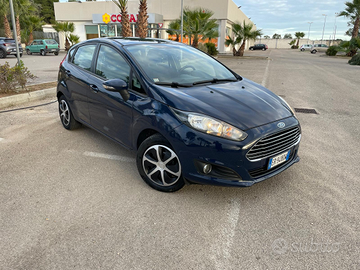 Ford fiesta 1.2 benzina gpl