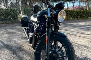 Triumph Street Twin 2021-4.990 km-Full optional