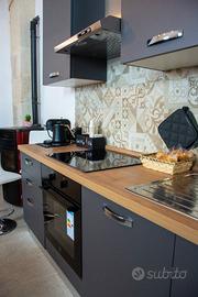 Hesperia Suite | Jacuzzi & Garden