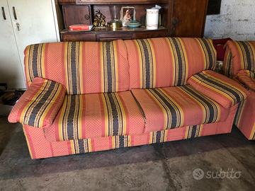 Divano due posti + poltrona