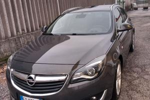 Opel Isignia cdti 2.000
