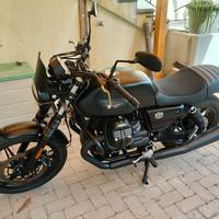 Moto Guzzi V7 Stone 