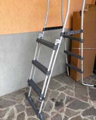 Scaletta per piacina esterna