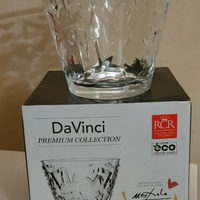 Vaso nuovo. RCR. Elemento di arredo