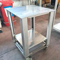 tavolo inox con ruote e ripiano usato