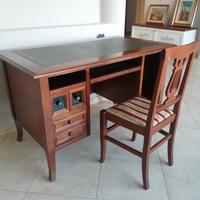 Scrivania in legno