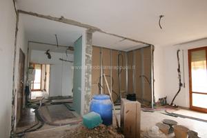AP28 - Pieve a Sinalunga ampio appartamento di cir
